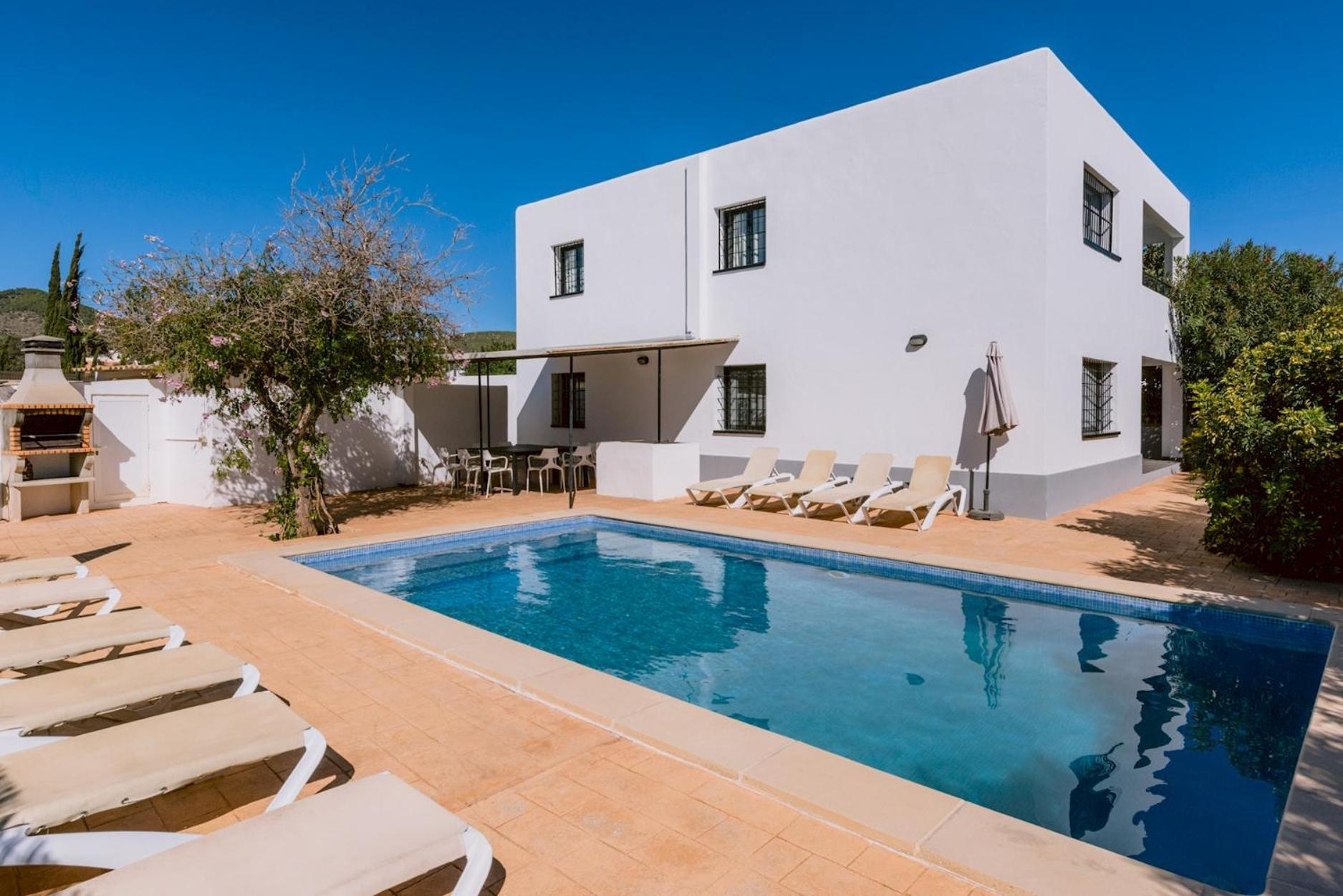 Villa Torres Is A Great Only A 10 Minute Walk From The Centre Of Playa Den Bossa *